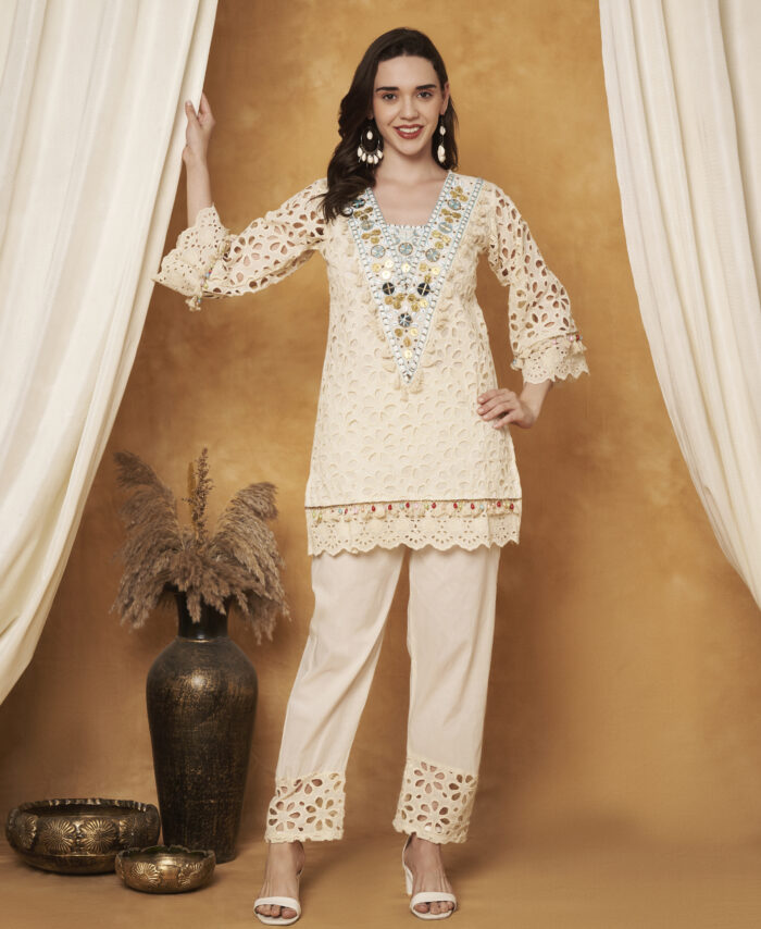 CREAM CROCHET BLUE THREAD CO-ORD SET